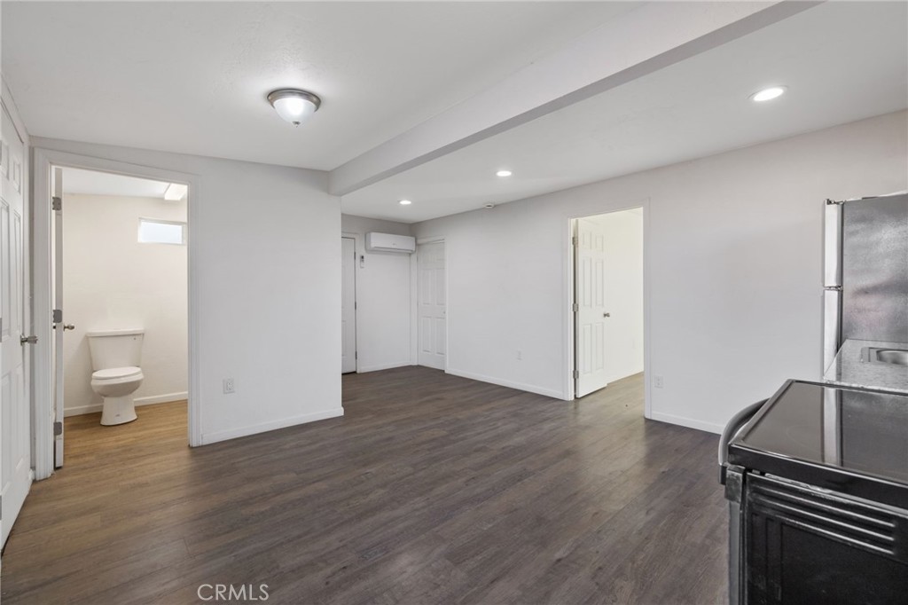 9893 Vista Ave, Hanford, CA 93230