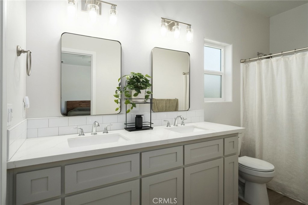 775 775 Kimball Ln, Hanford, CA 93230