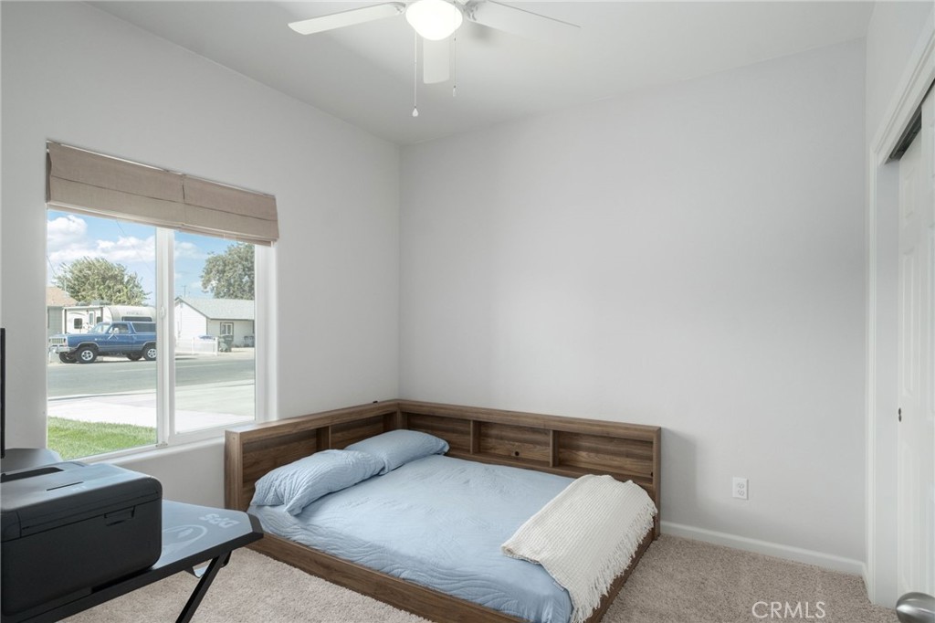 775 775 Kimball Ln, Hanford, CA 93230