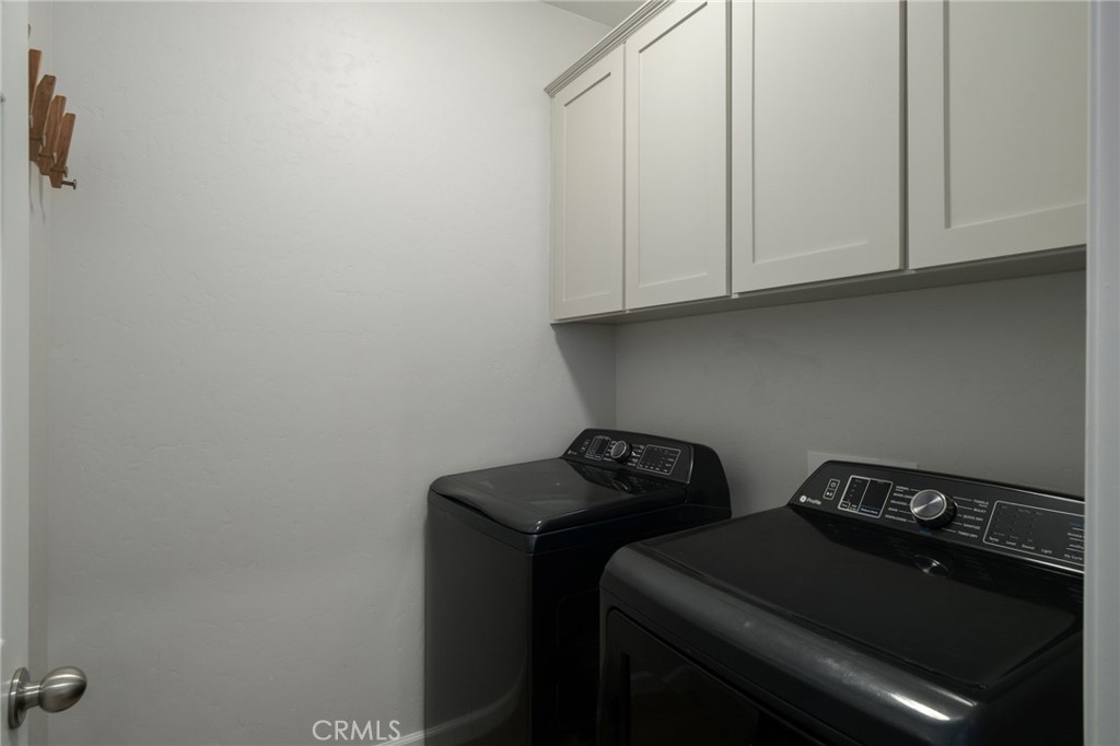 775 775 Kimball Ln, Hanford, CA 93230