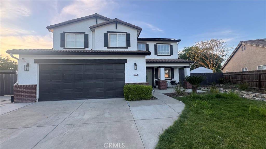 2174 W Picadilly, Hanford, CA 93230