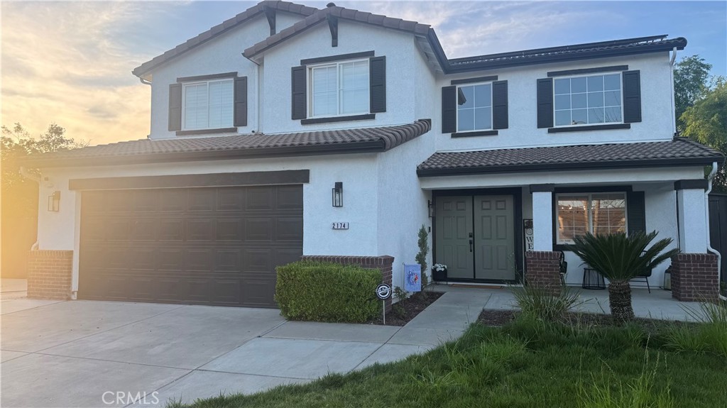 2174 W Picadilly, Hanford, CA 93230