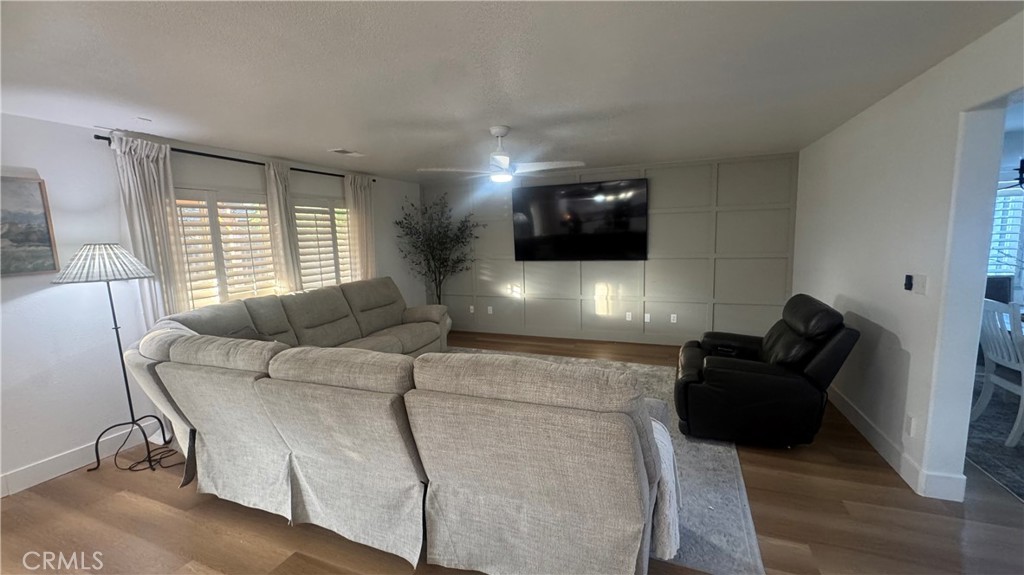 2174 W Picadilly, Hanford, CA 93230