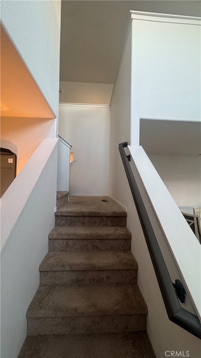 2174 W Picadilly, Hanford, CA 93230