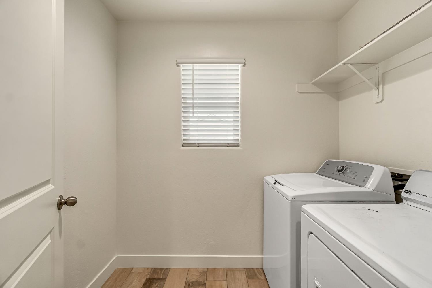 1356 W Annika, Hanford, CA 93230