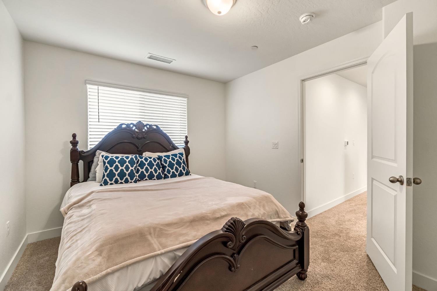 1356 W Annika, Hanford, CA 93230