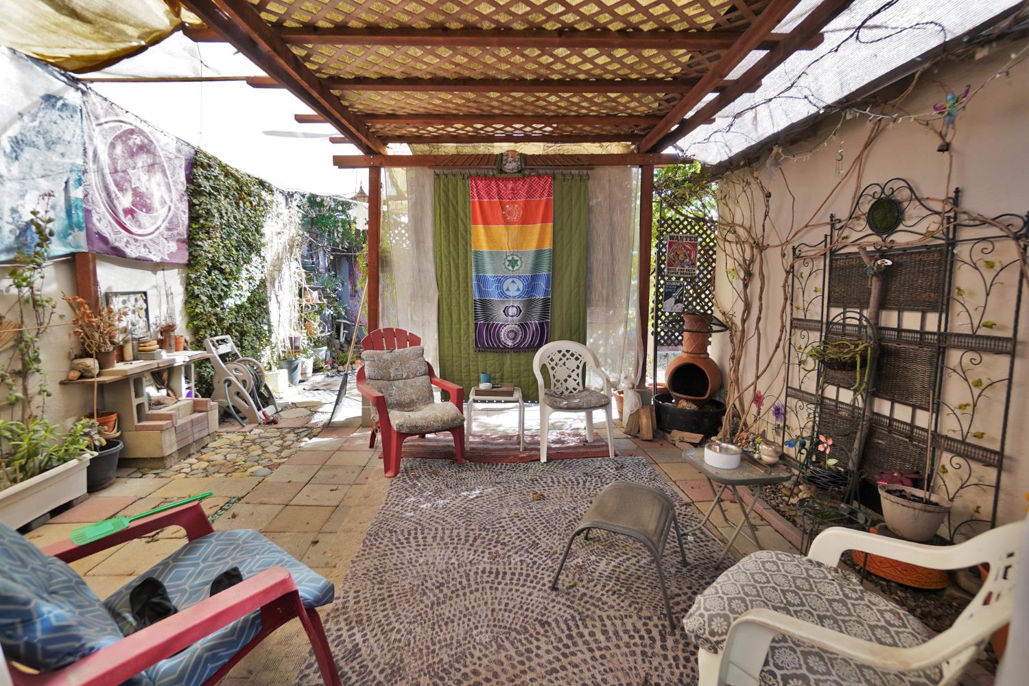 325 Neville St, Hanford, CA 93230