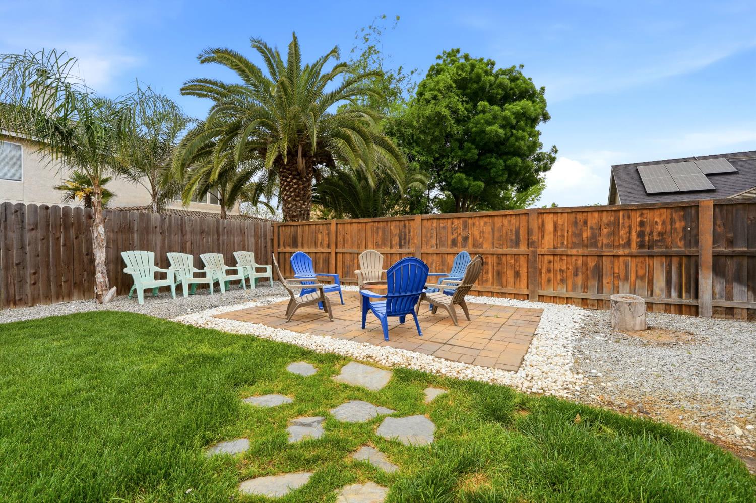 1155 W Julia Way, Hanford, CA 93230