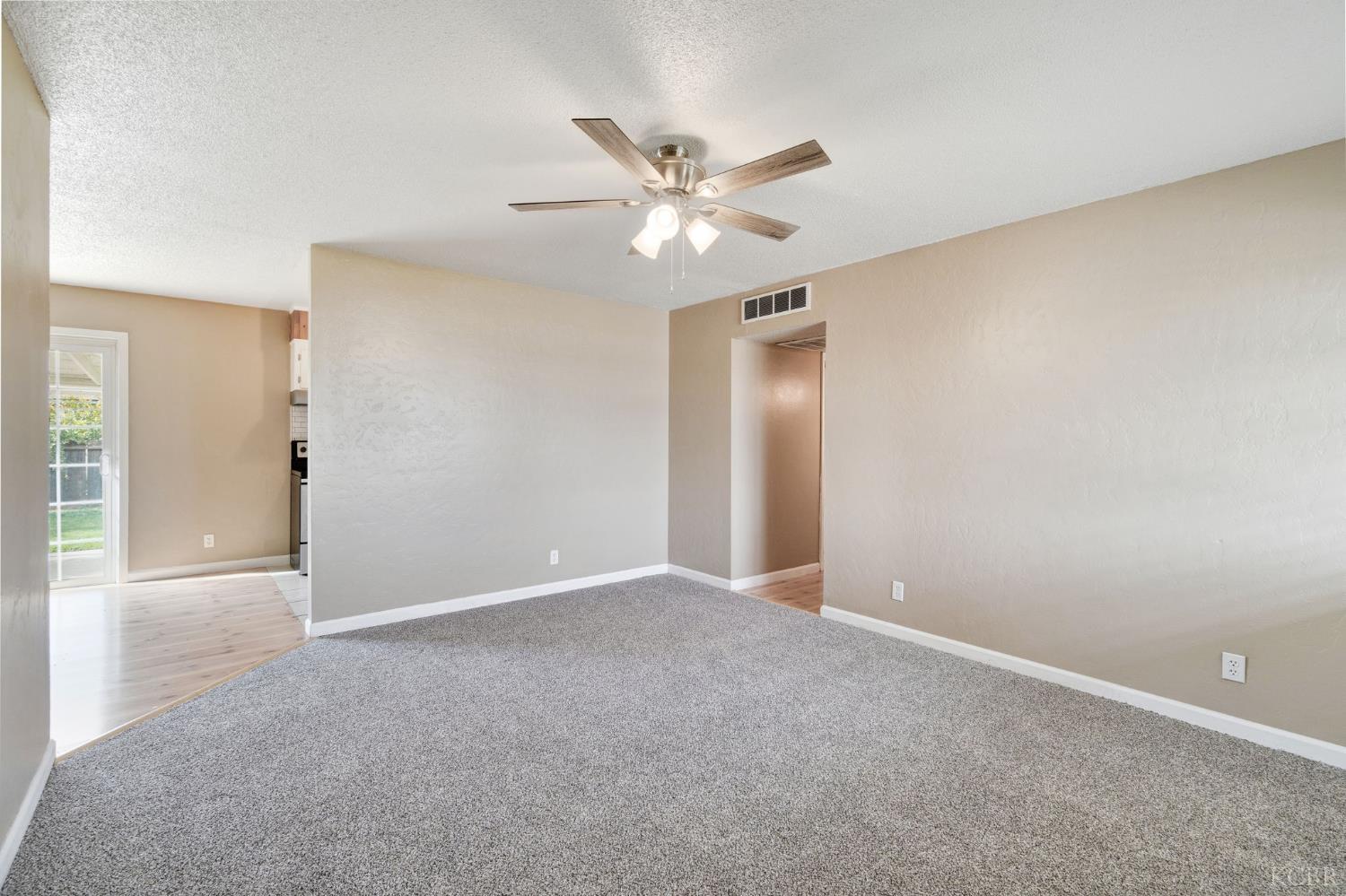 1908 N Waukena Way, Hanford, CA 93230