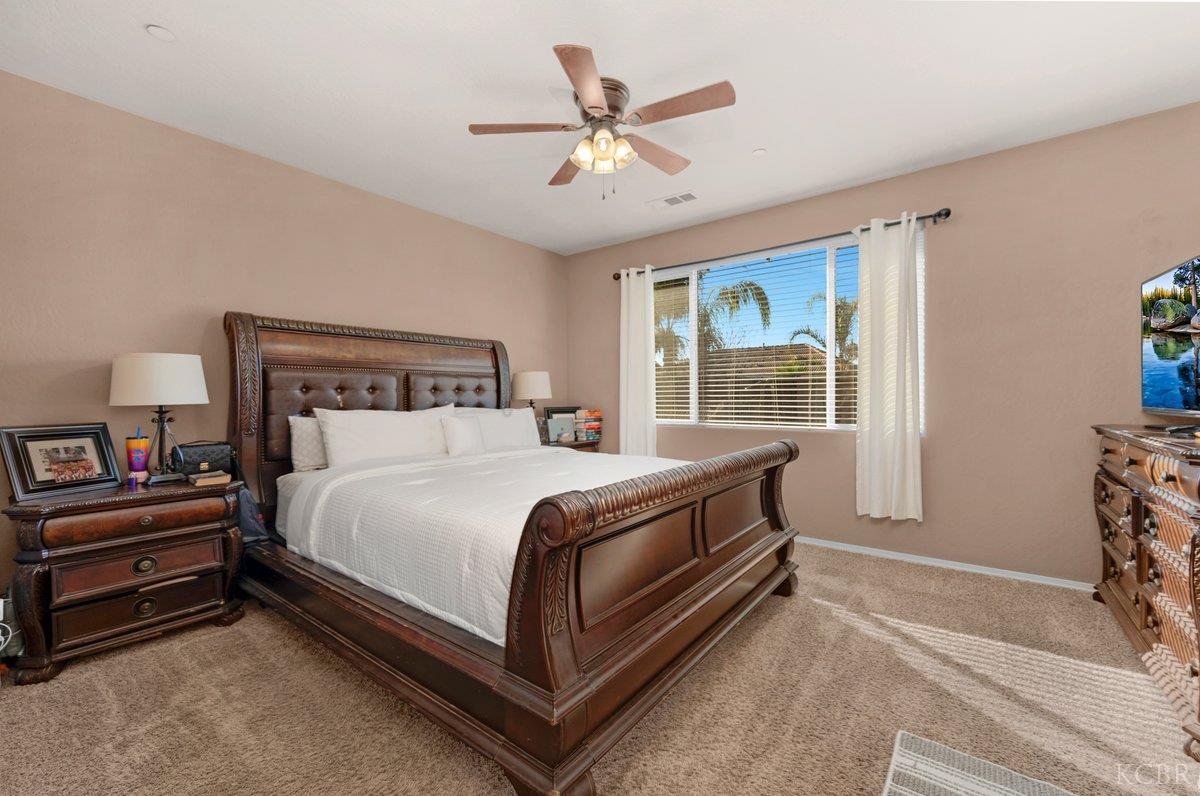 1379 W Ambassador Way, Hanford, CA 93230