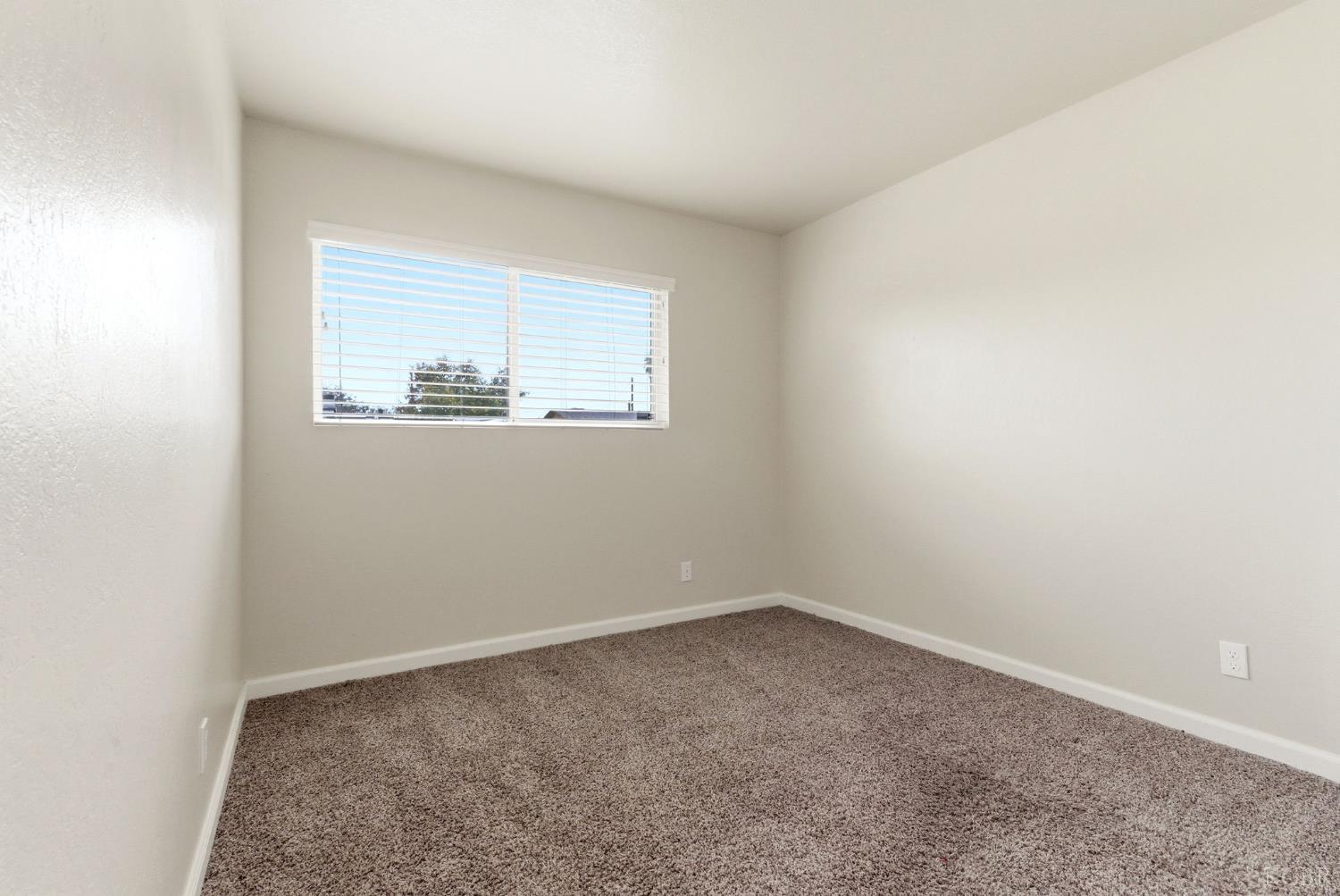 244 E Earl Way, Hanford, CA 93230