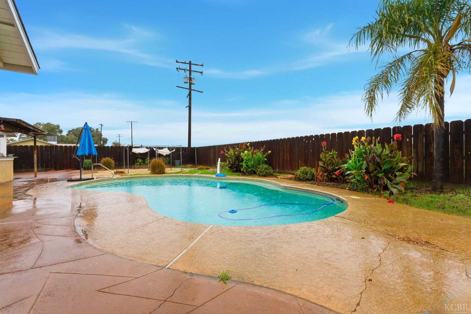 10139 David St, Hanford, CA 93230