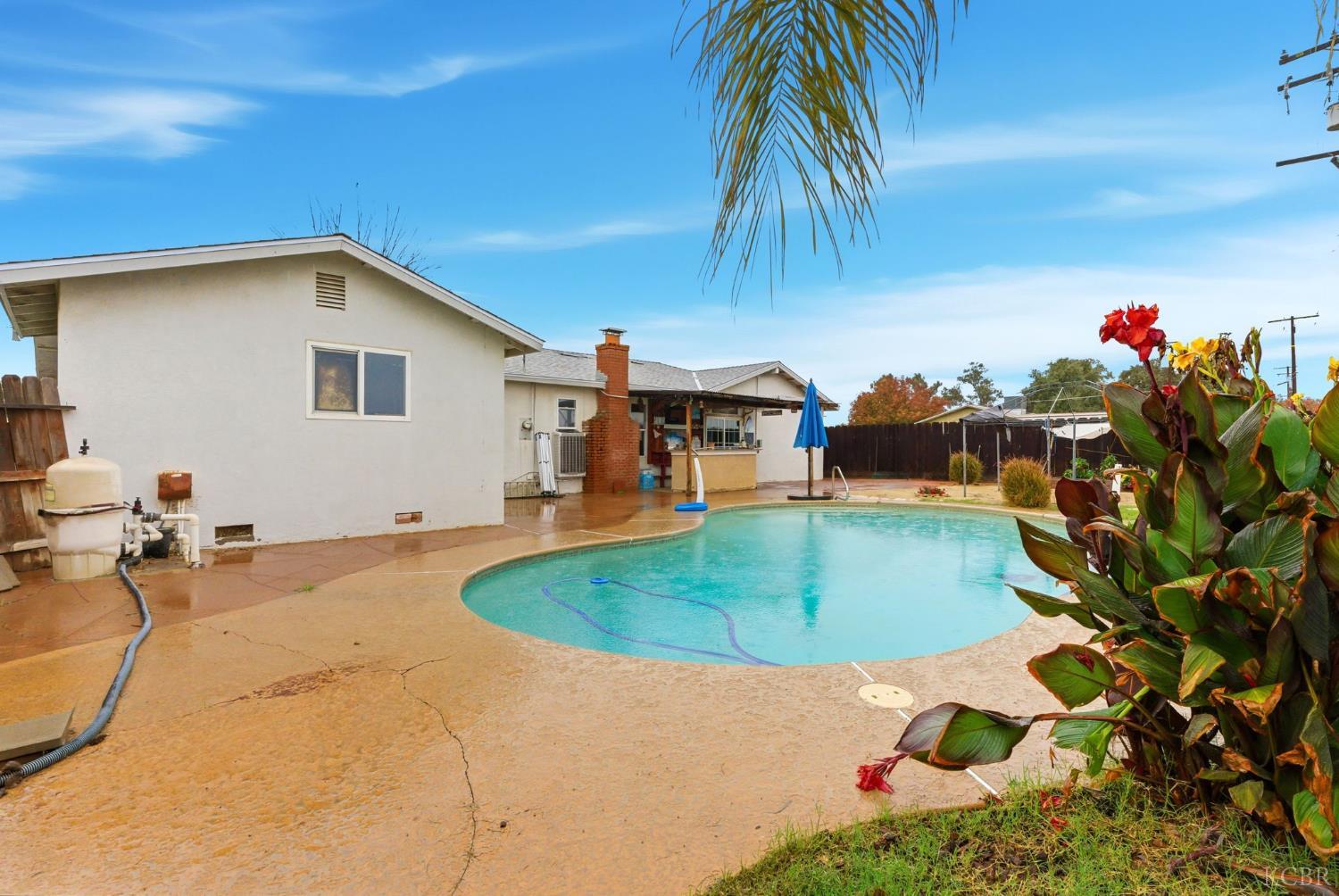 10139 David St, Hanford, CA 93230