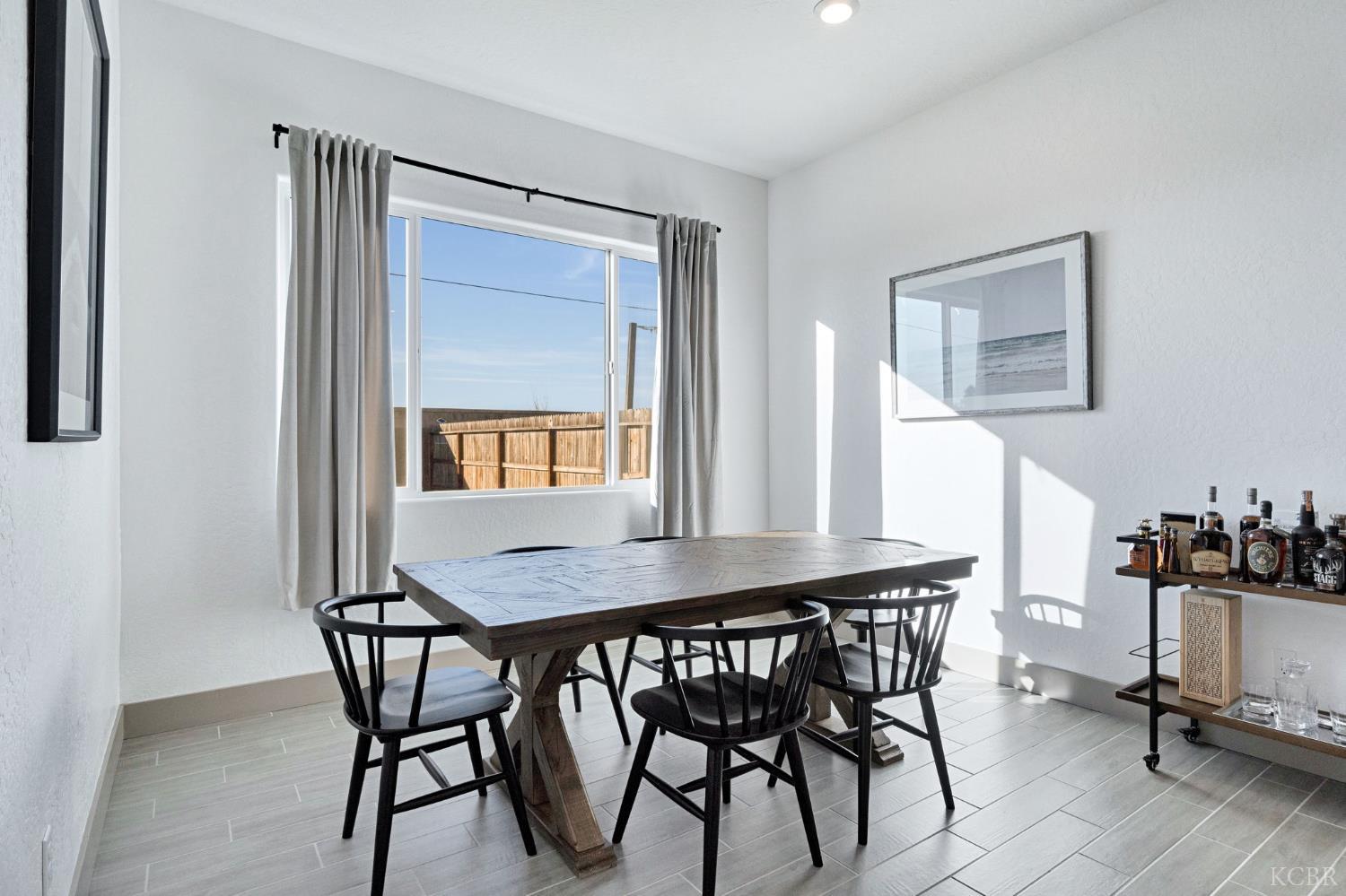 1976 N Mitchell St N, Hanford, CA 93230