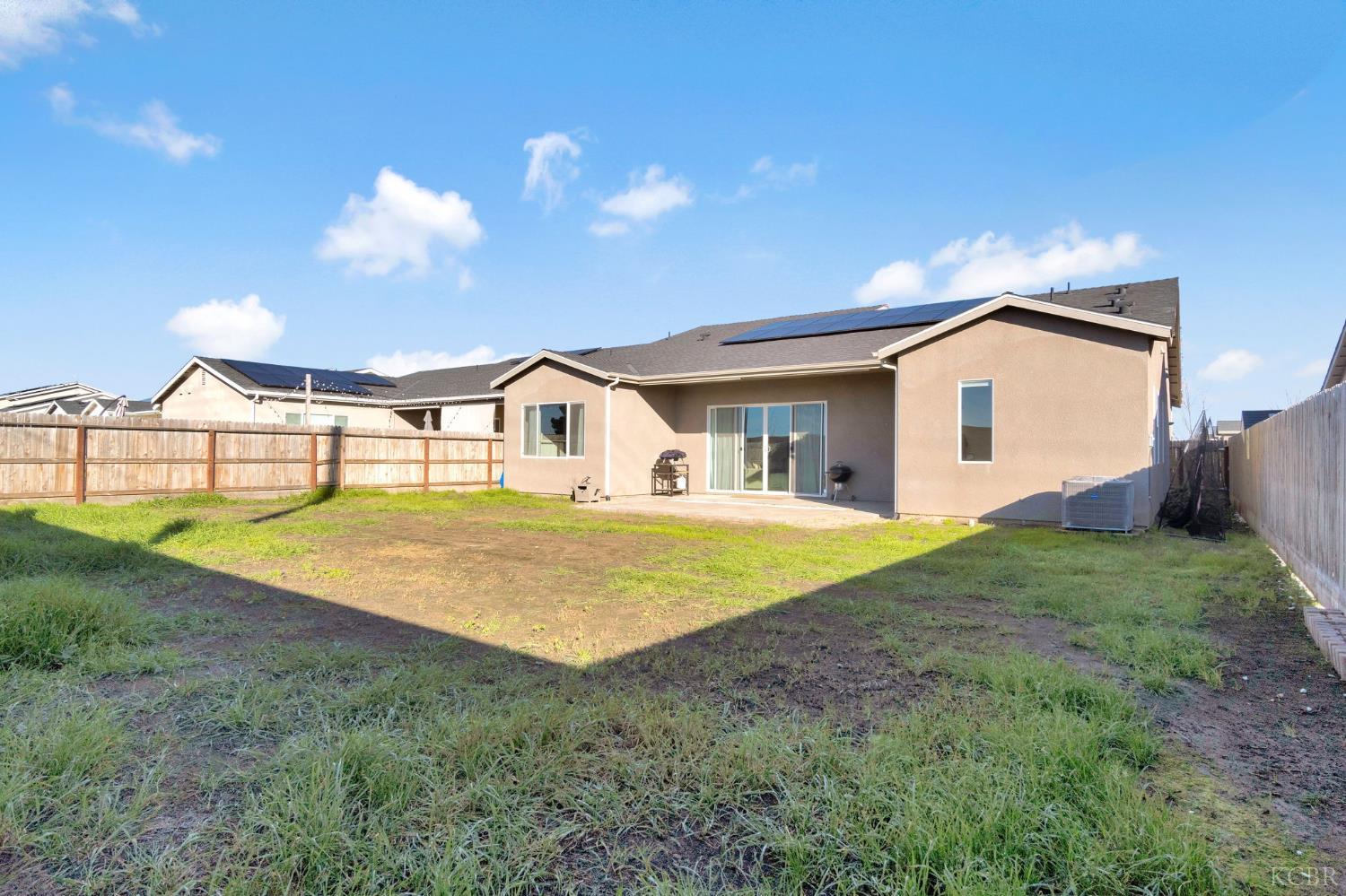 1976 N Mitchell St N, Hanford, CA 93230