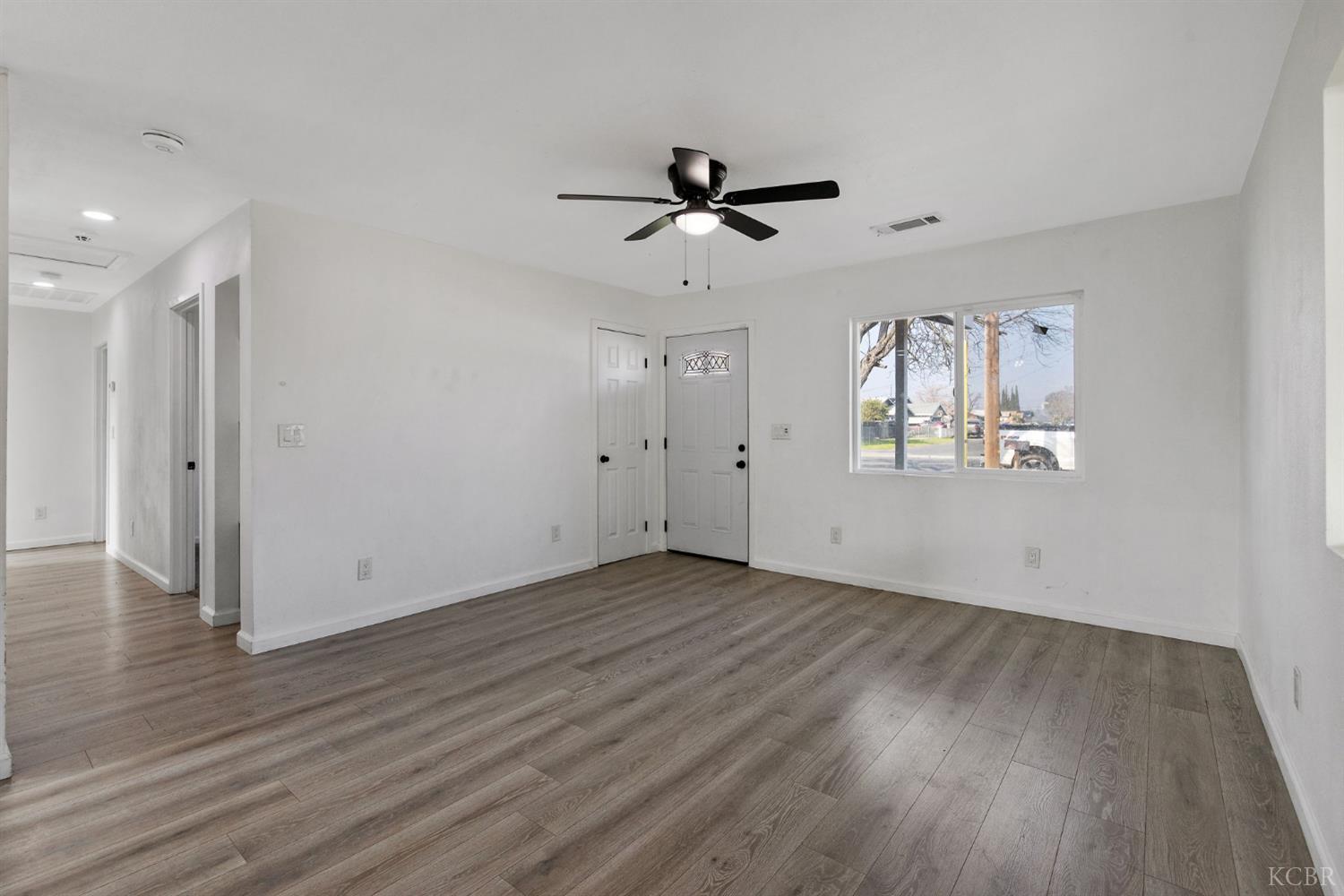 9665 Home Ave, Hanford, CA 93230