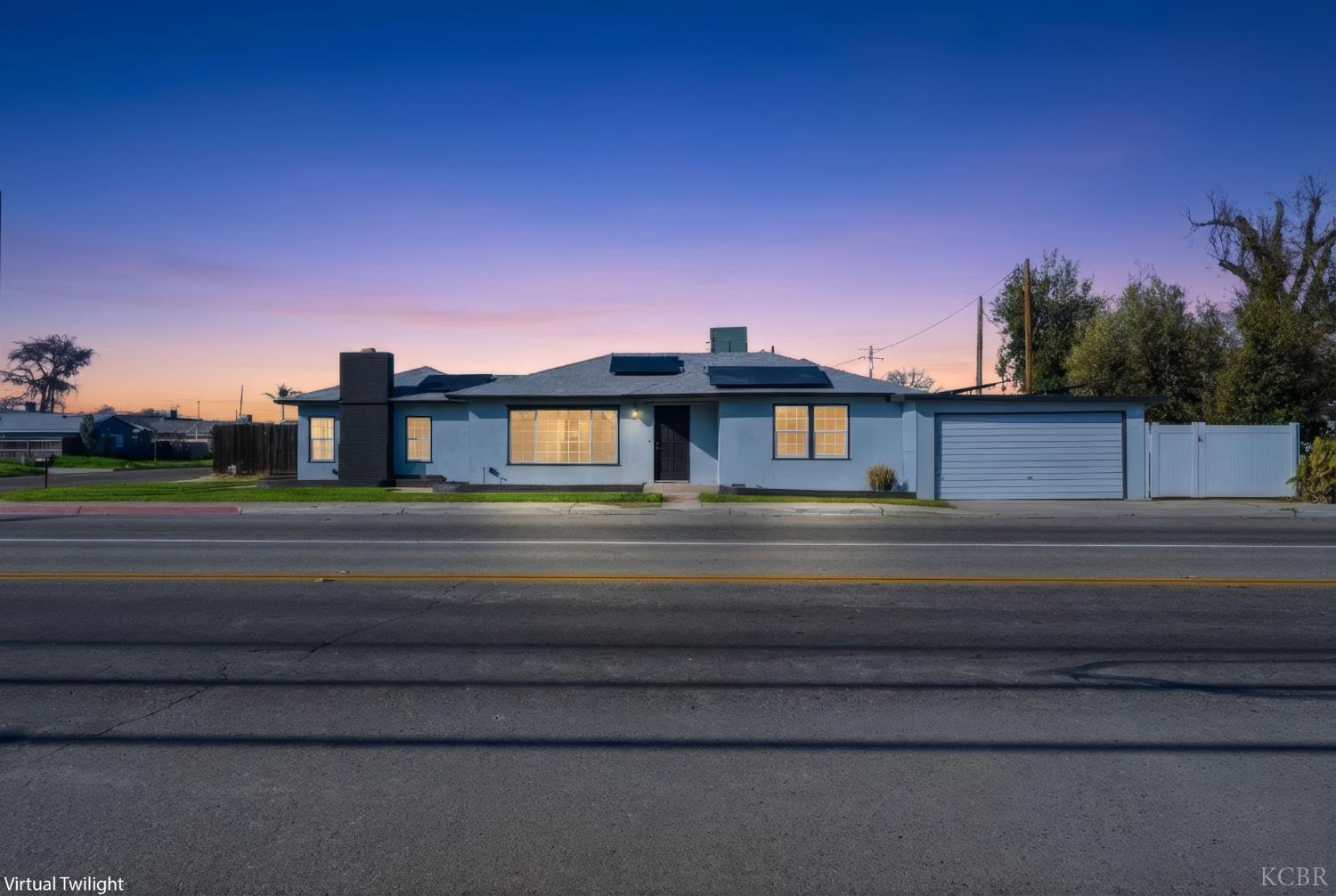 100 W Terrace Dr, Hanford, CA 93230