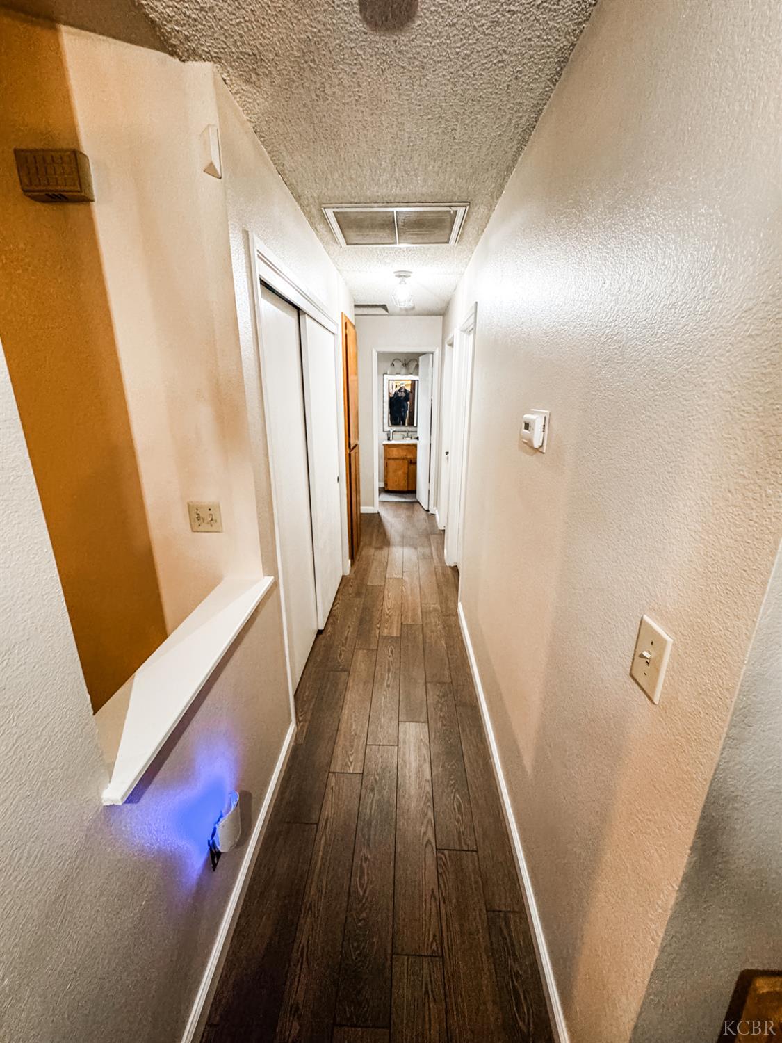 2083 Parker Pl, Hanford, CA 93230