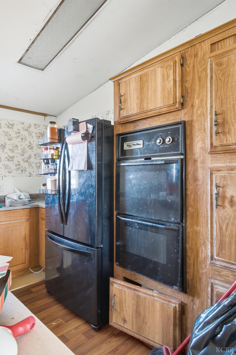 601 S Phillips St S, Hanford, CA 93230