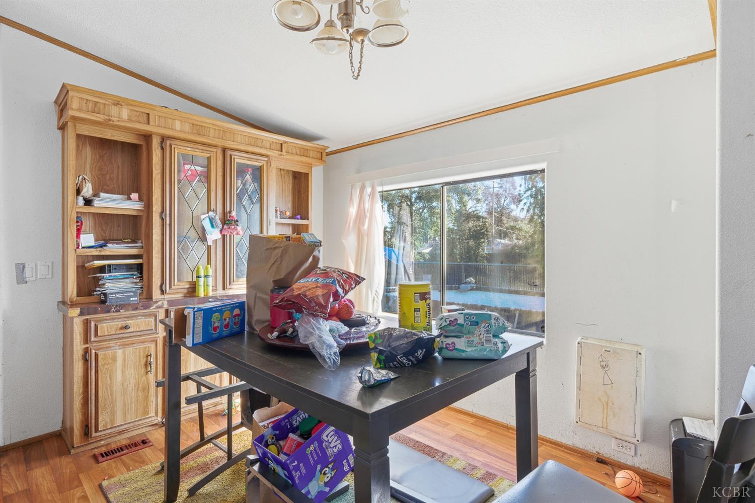 601 S Phillips St S, Hanford, CA 93230