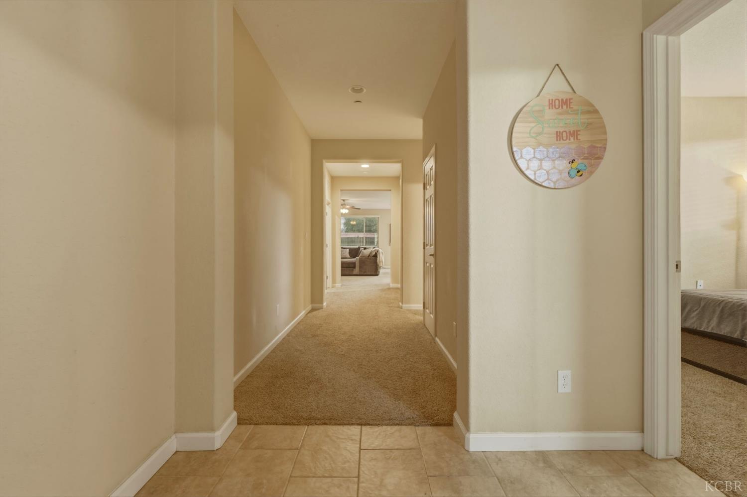 1161 Greenbrier Dr, Hanford, CA 93230