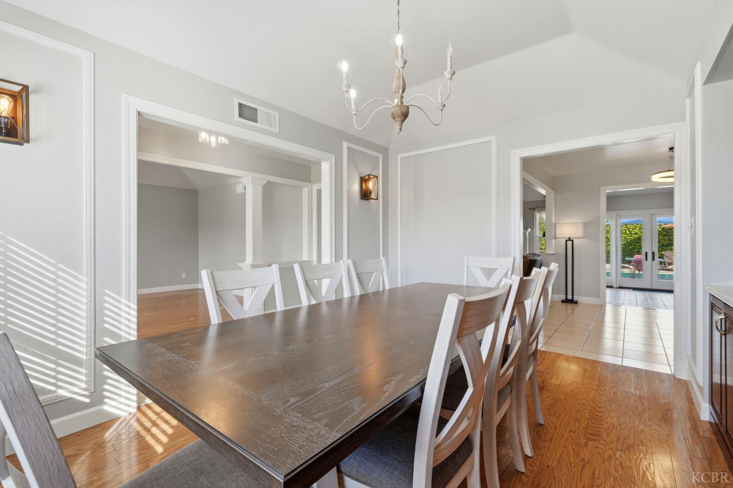 388 Timberline Ct, Hanford, CA 93230