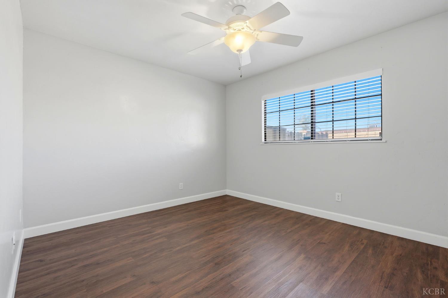 388 Timberline Ct, Hanford, CA 93230