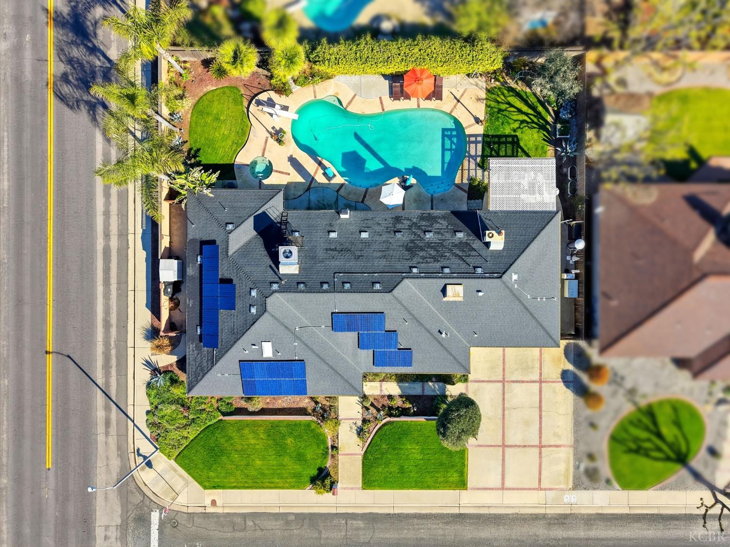 388 Timberline Ct, Hanford, CA 93230