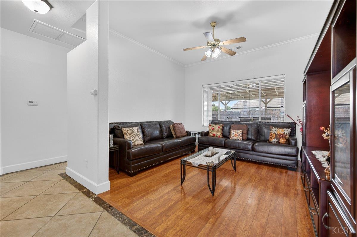 795 Northstar Dr, Hanford, CA 93230