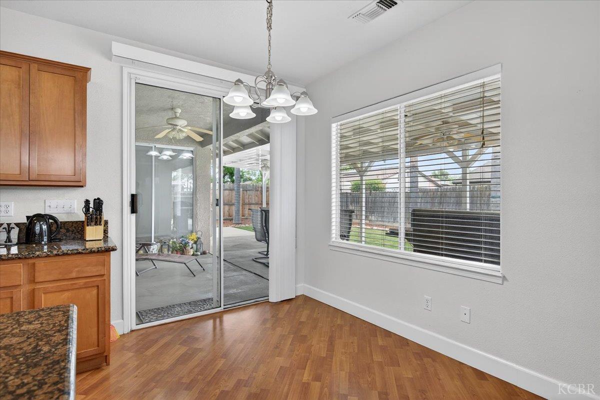 795 Northstar Dr, Hanford, CA 93230