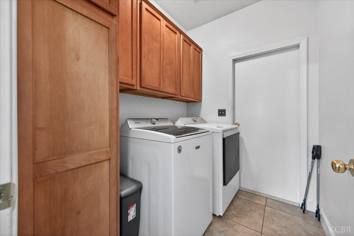 795 Northstar Dr, Hanford, CA 93230