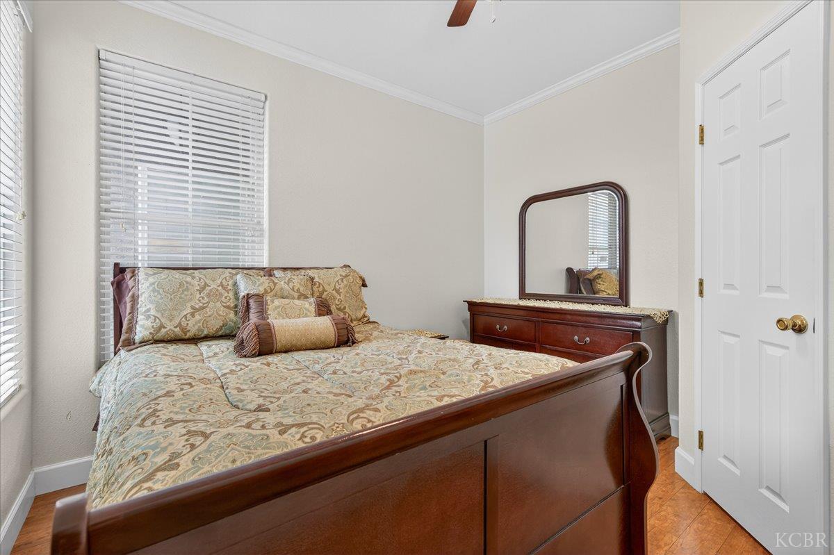 795 Northstar Dr, Hanford, CA 93230