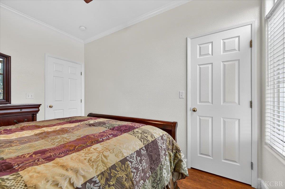 795 Northstar Dr, Hanford, CA 93230