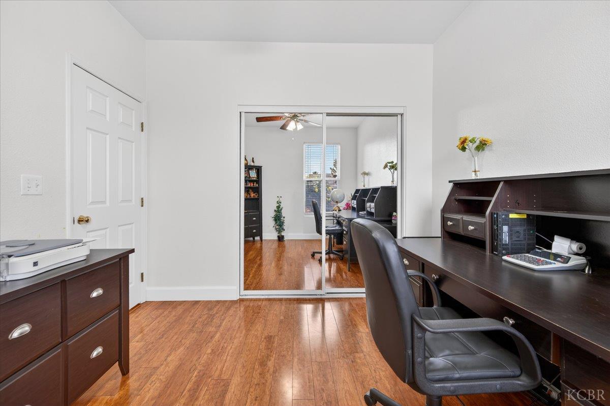 795 Northstar Dr, Hanford, CA 93230