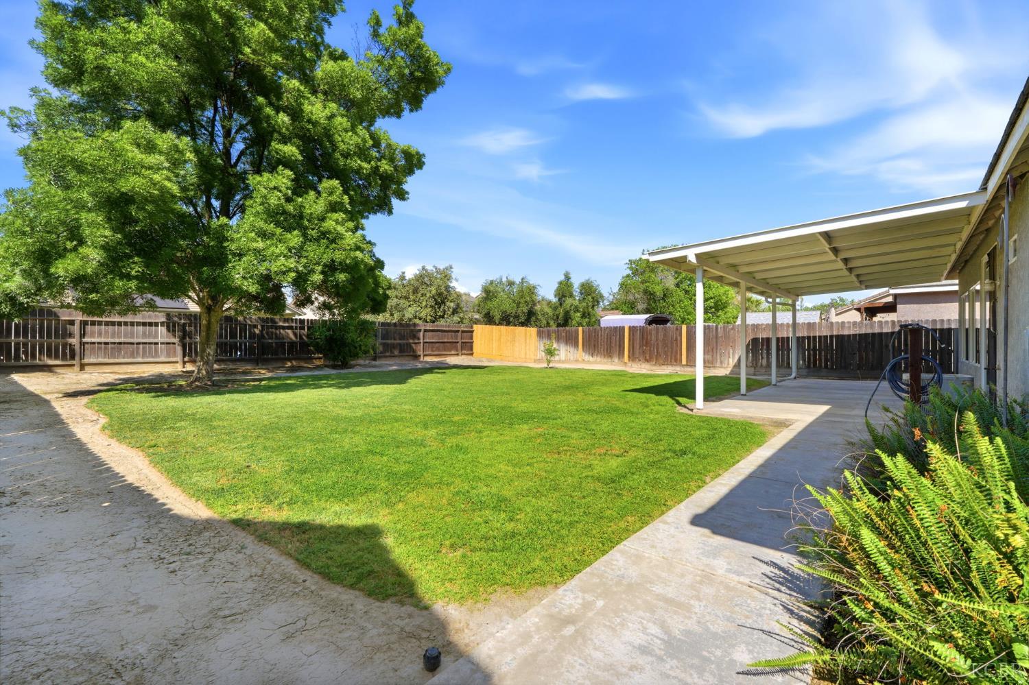 1788 W Rio Hondo Ct, Hanford, CA 93230