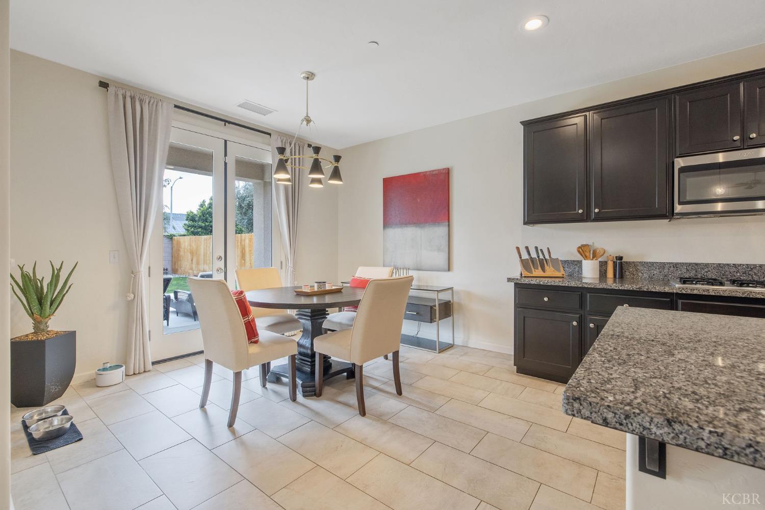 2223 Madeline Dr, Hanford, CA 93230