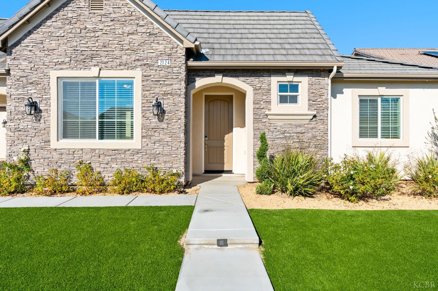 2124 Cortner St, Hanford, CA 93230