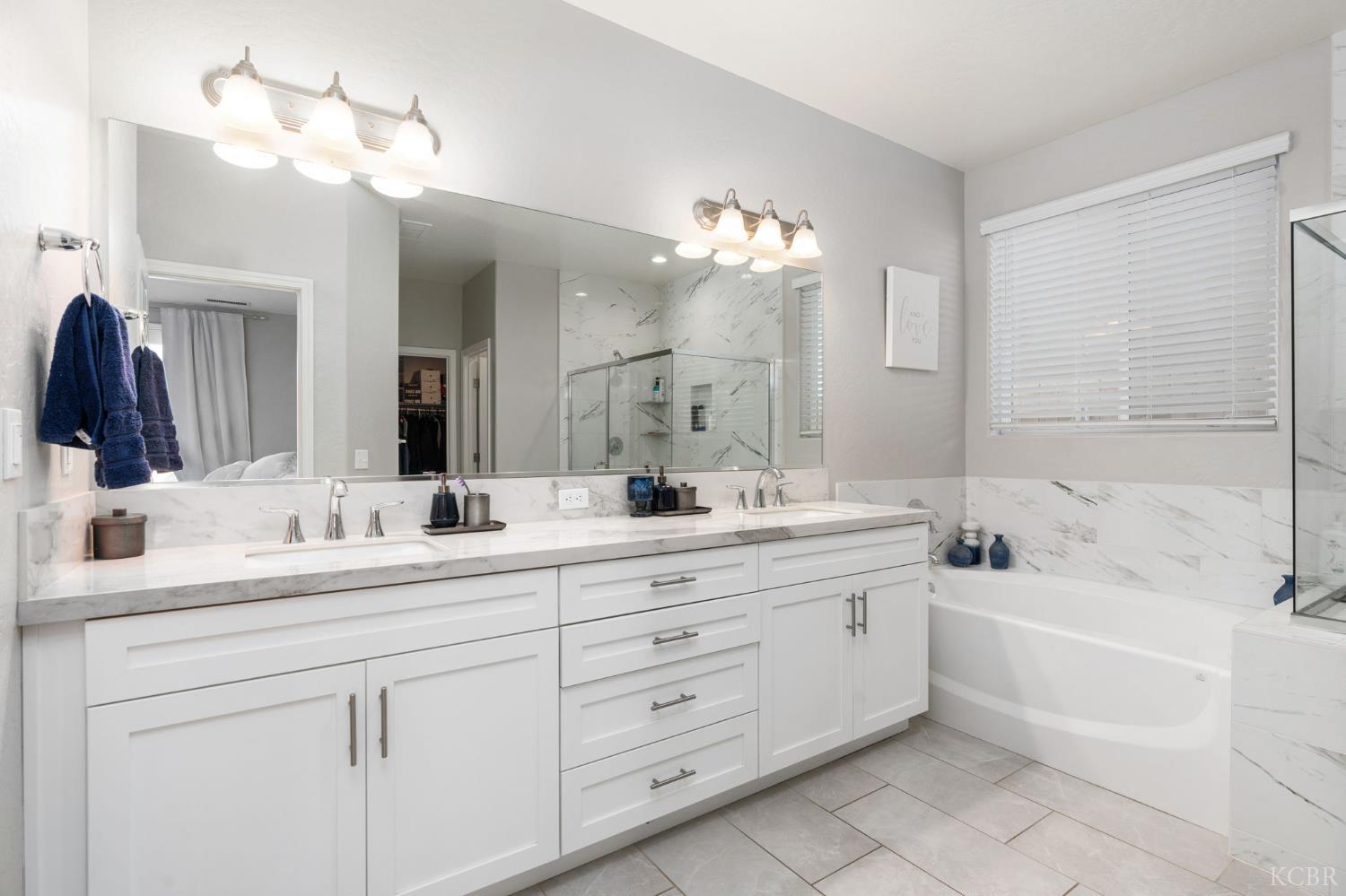 2124 Cortner St, Hanford, CA 93230