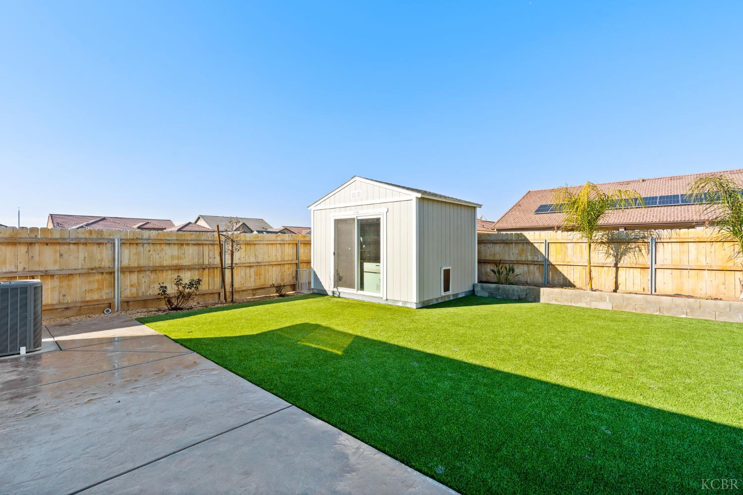 2124 Cortner St, Hanford, CA 93230