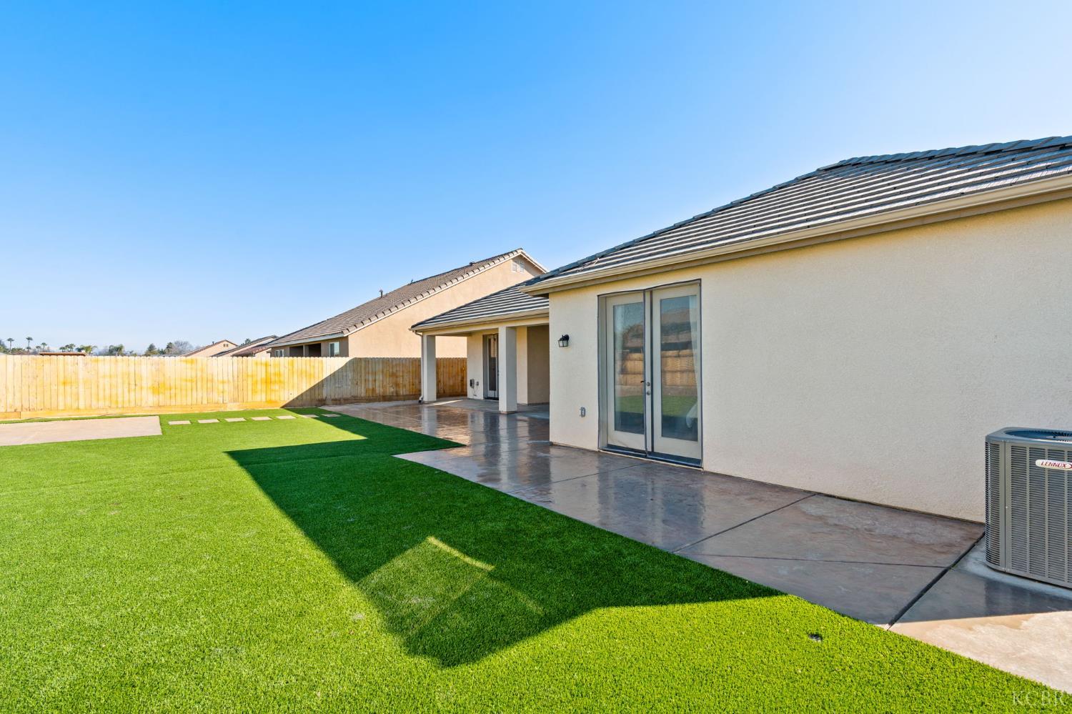 2124 Cortner St, Hanford, CA 93230