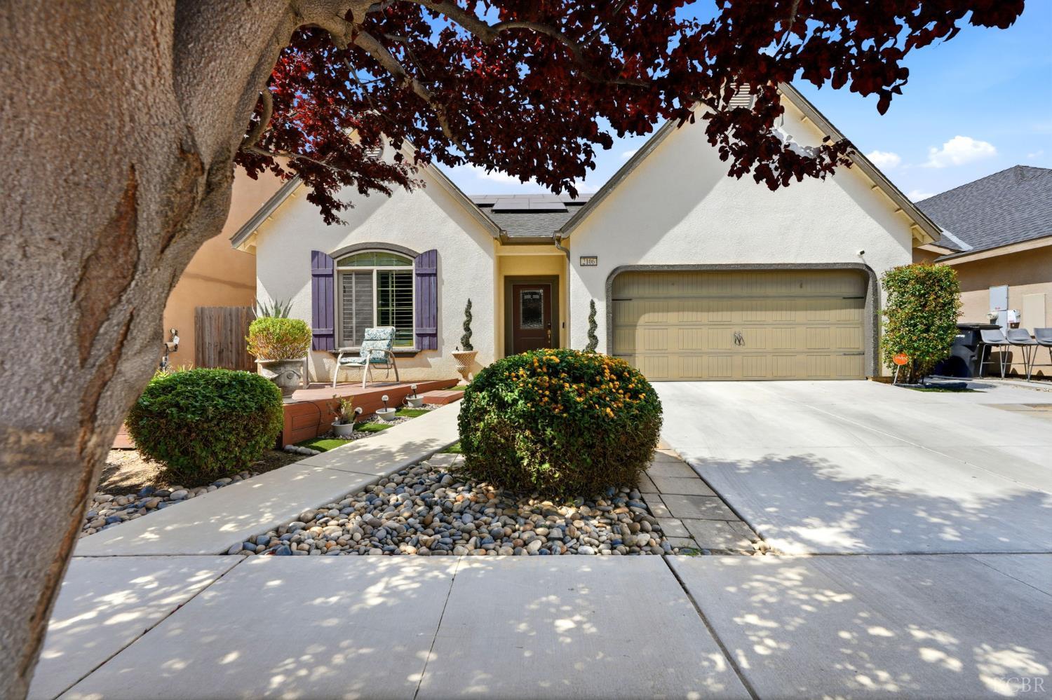 2106 W Bryman St, Hanford, CA 93230