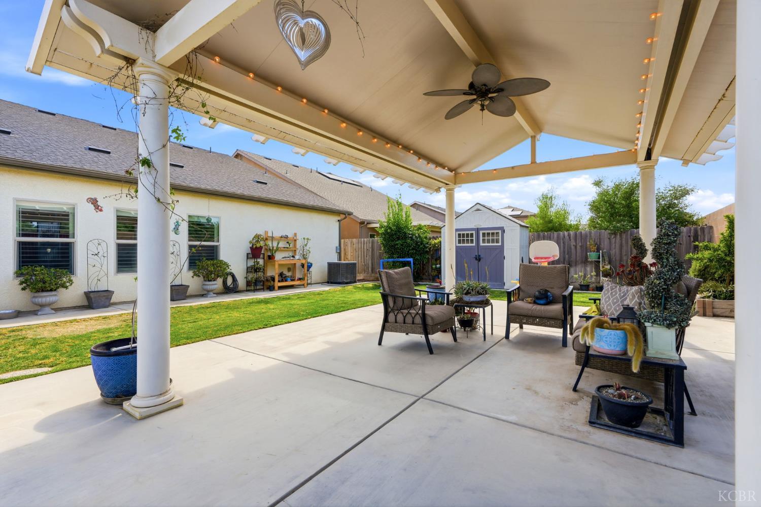 2106 W Bryman St, Hanford, CA 93230