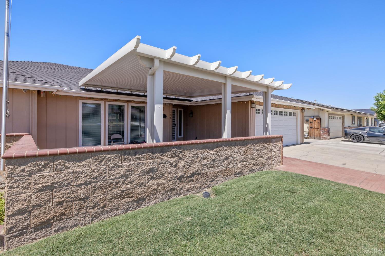 406 Cedar St, Hanford, CA 93230