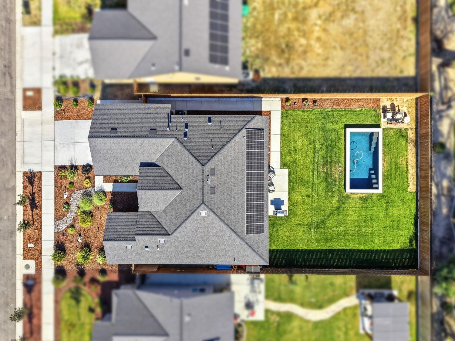 2045 W Chianti Way, Hanford, CA 93230