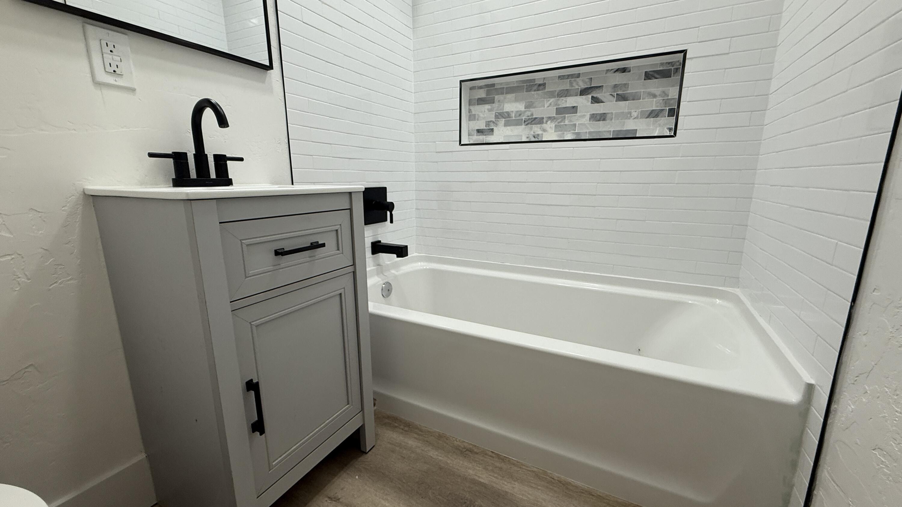 10811 Abby Ln, Hanford, CA 93230