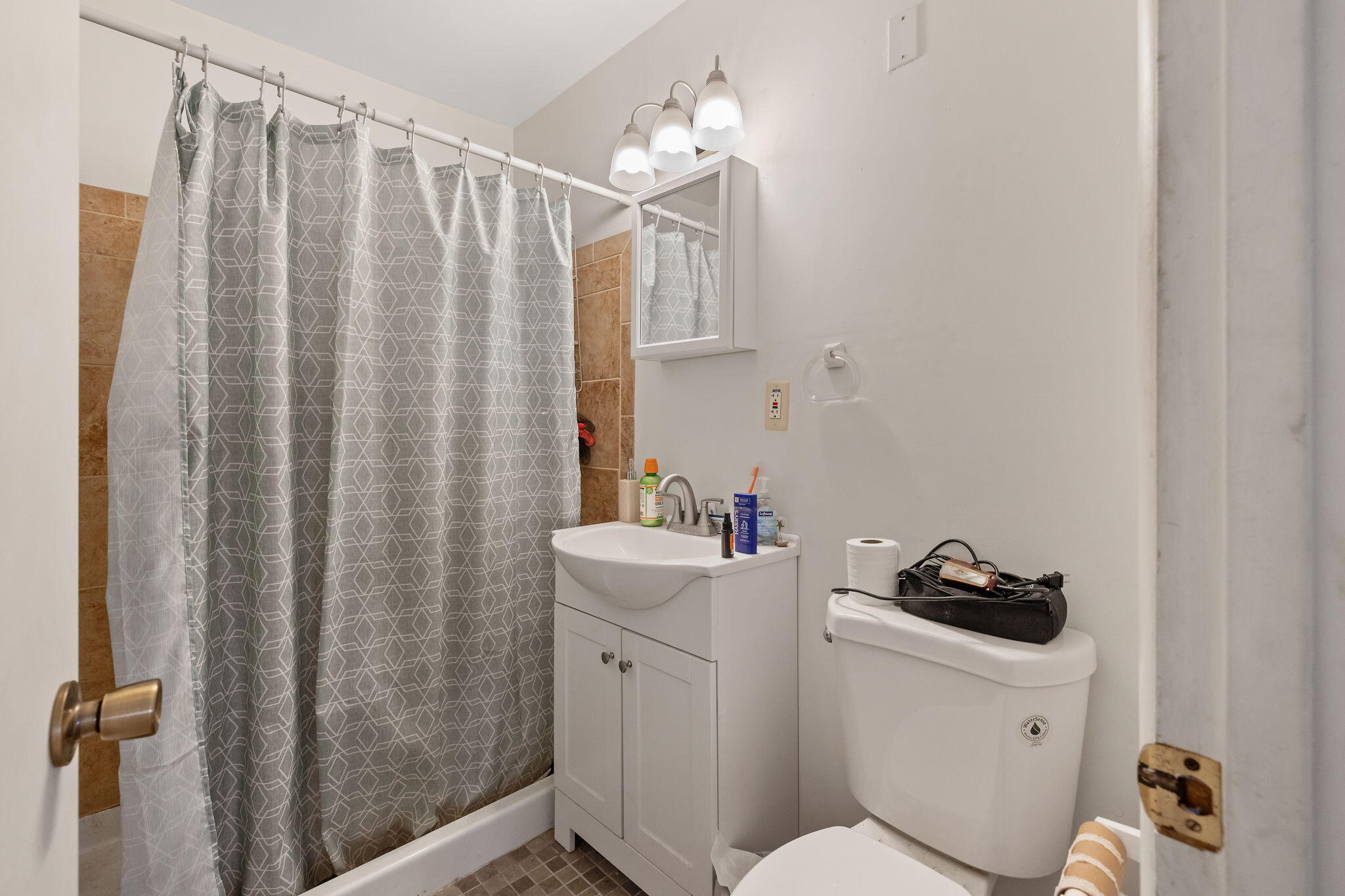 10840 Beverly Dr, Hanford, CA 93230