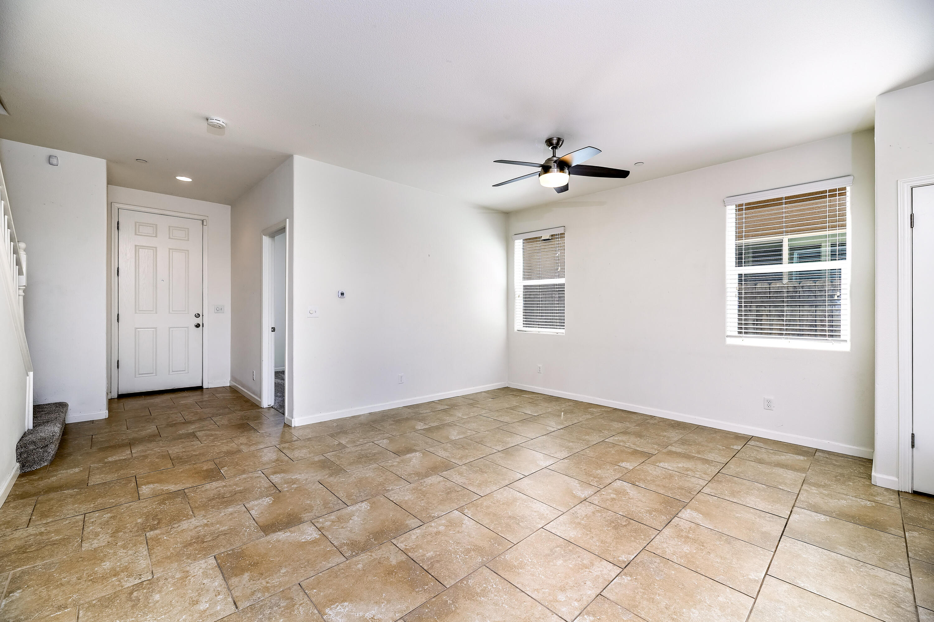 2444 Chardonnay Pl, Hanford, CA 93230